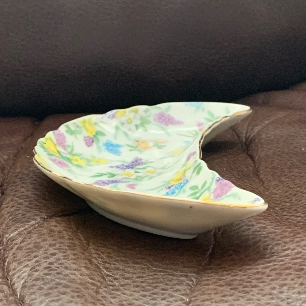 Lefton Lilac Chintz Moon Shaped Bone Dish - Picture 6 of 12